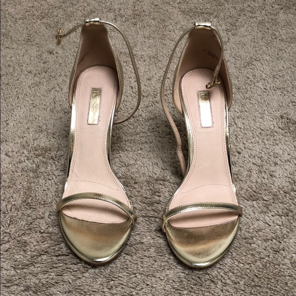 SIZE 39 TOPSHOP GOLD open toe ankle strap pump.